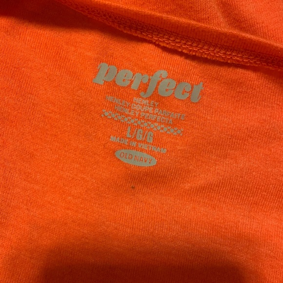 Large t shirt with buttons - Picture 4 of 4